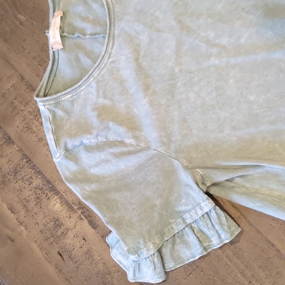 Altar'd State light flowy ruffled blouse/top - Picture 2 of 3